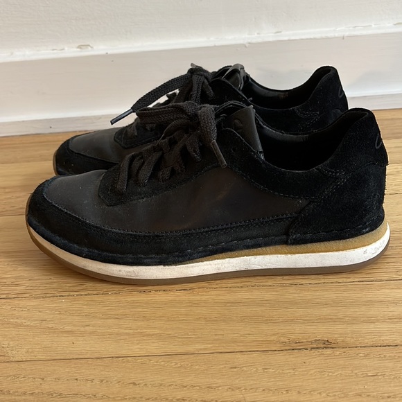 Clarks women’s tennis shoes black 7.5 - Picture 2 of 7